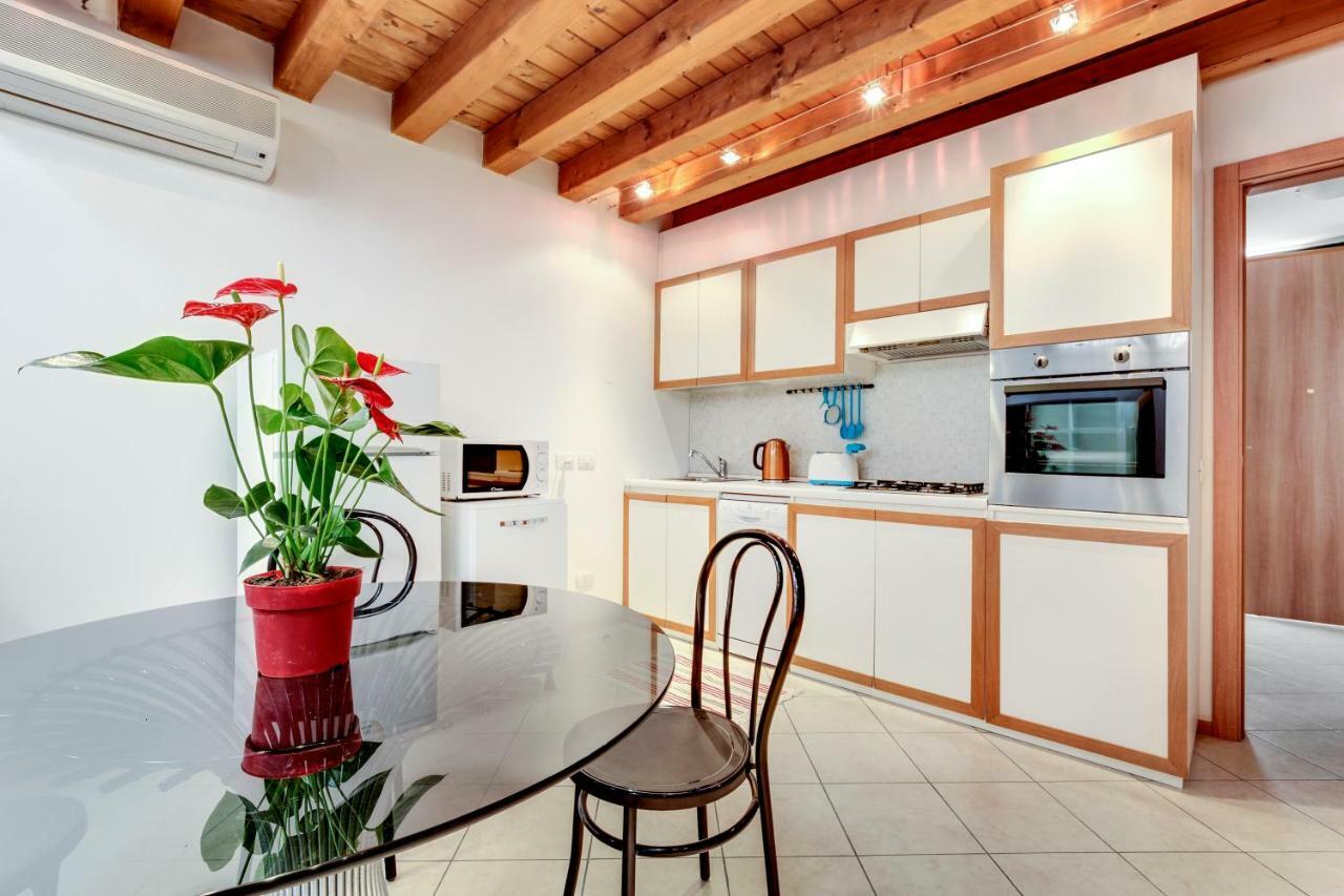 Apartament Little Canal 19